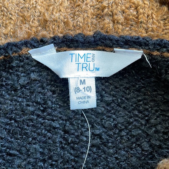 NWT Woman’s Time and Tru Striped Sweater - Picture 5 of 7